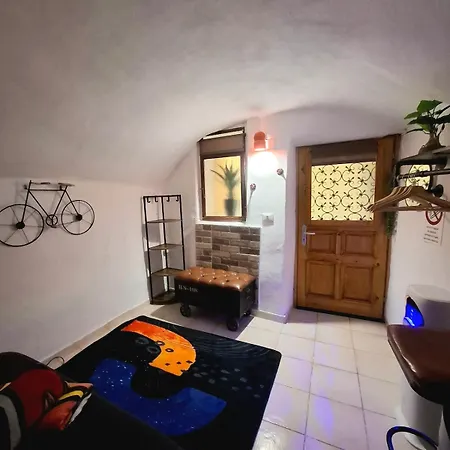 Apartment Tiny Studio, Rustic Style, Historic Center *