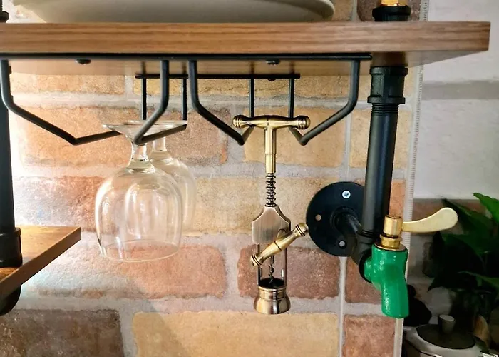 Tiny Studio, Rustic Style, Historic Center * San Remo