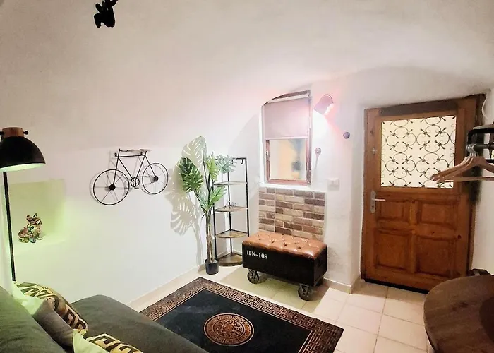 Tiny Studio, Rustic Style, Historic Center * サンレモ