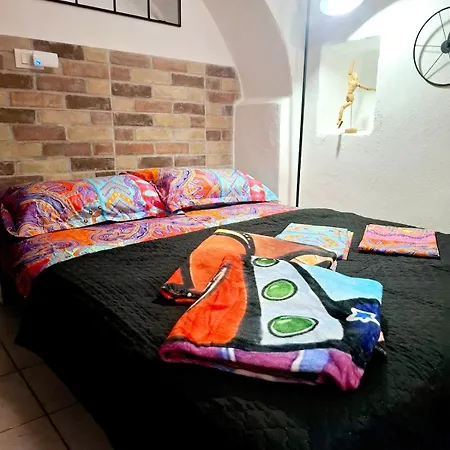 Appartement Tiny Studio, Rustic Style, Historic Center *