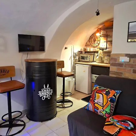 Appartement Tiny Studio, Rustic Style, Historic Center San Remo