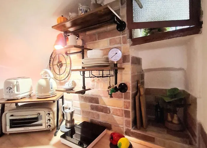 Apartment Tiny Studio, Rustic Style, Historic Center Sanremo