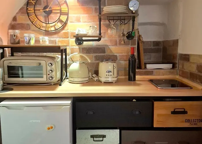 Tiny Studio, Rustic Style, Historic Center Appartamento