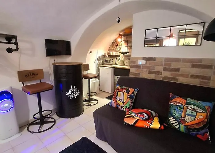 Tiny Studio, Rustic Style, Historic Center *